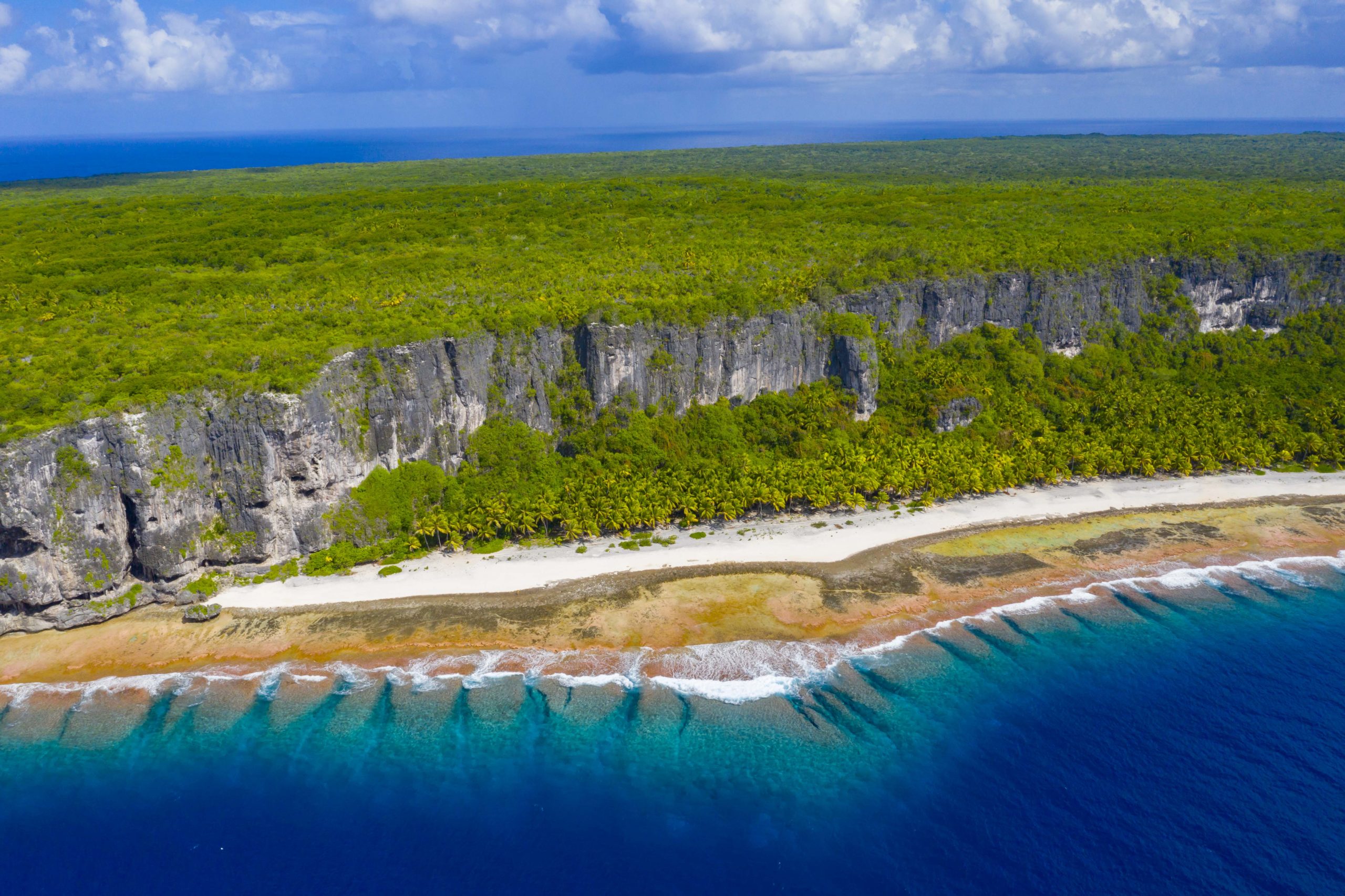 tuamotu atolls